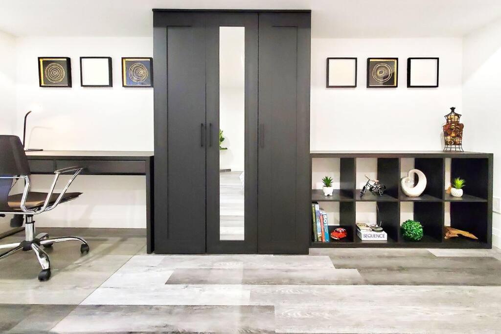 Renovated Guest Suite Near The Lake & High Park In Toronto! Экстерьер фото