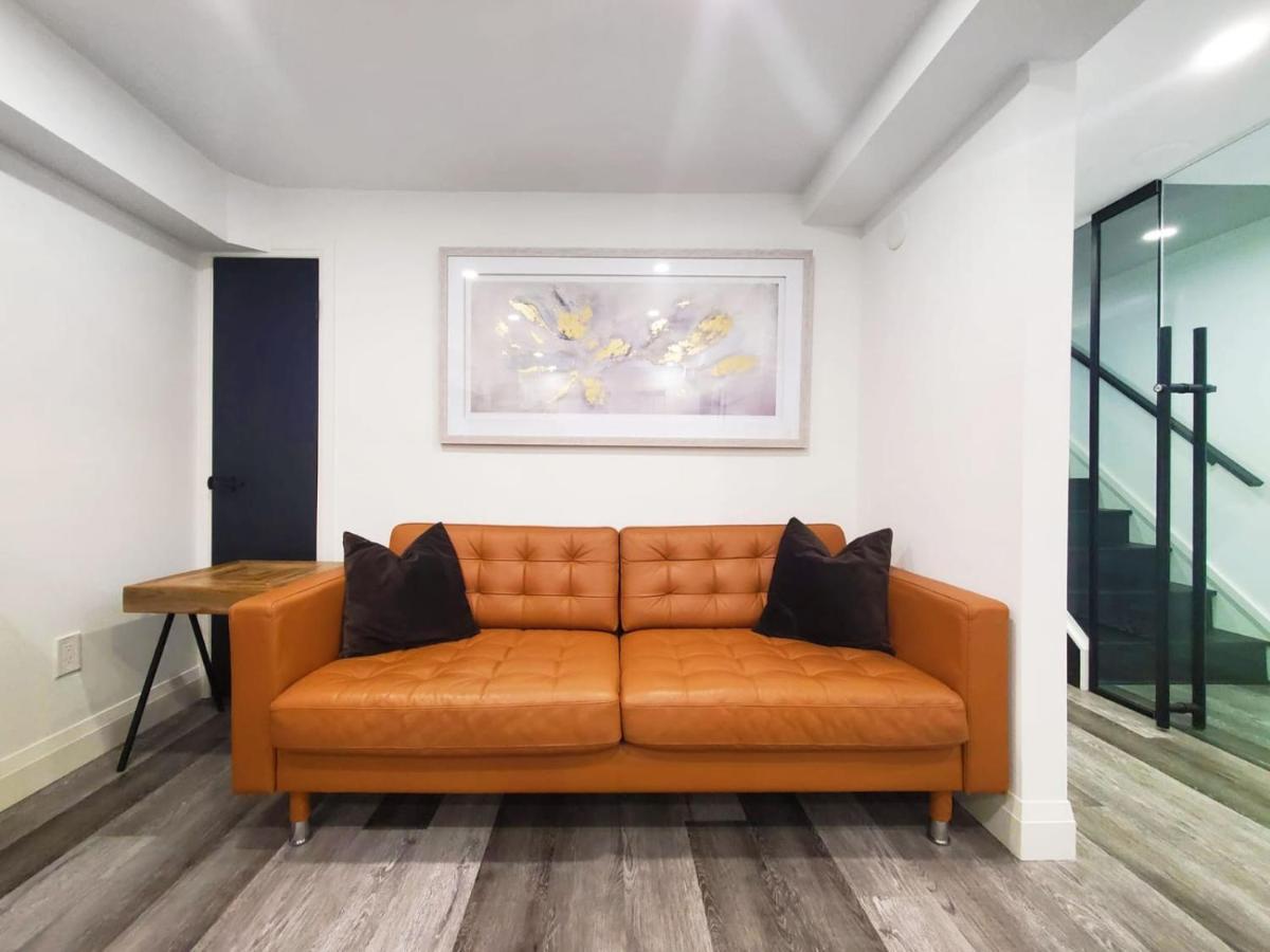Renovated Guest Suite Near The Lake & High Park In Toronto! Экстерьер фото